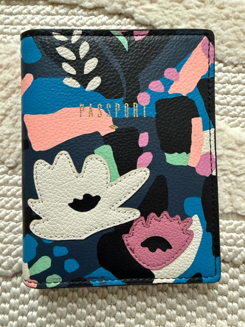 Fossil RFID Leather Passport Cover with Multicolor Floral Print-NWOT